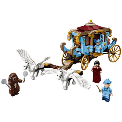 75958 LEGO Harry Potter Карета школы Шармбатон: приезд в Хогвартс